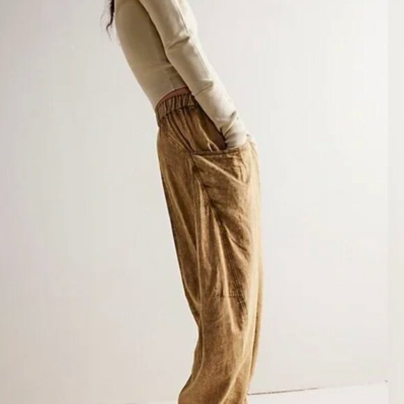 NWT FREE PEOPLE High Road Washed Pull-On Barrel Pants | Cumin MSRP $78 Size L - Picture 3 of 8